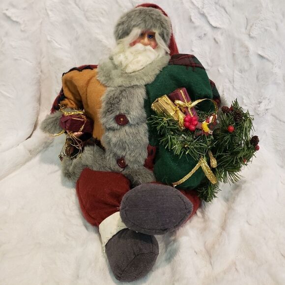Santa   - Picture 1 of 7